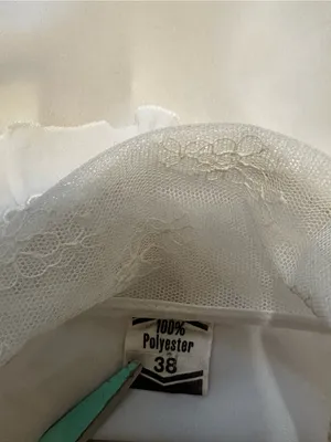 Vintage White Victorian Blouse Ruffle Front Lace Collar Feminine CottageCore thumbnail 4