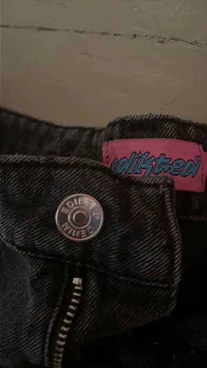 Raelynn Edikted Black Low-Rise Jeans Washed thumbnail 6