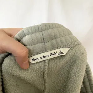 Abercrombie & Fitch green gray fleece shorts pockets pull on women's size S y2k thumbnail 5