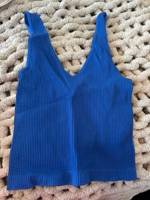 Boutique Top thumbnail 1