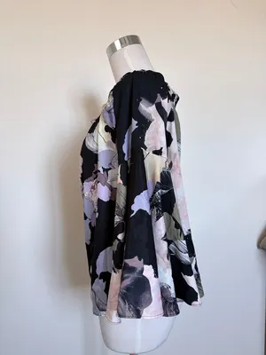 Bar III Black Floral Off-the-Shoulder Bell Sleeve Blouse thumbnail 2
