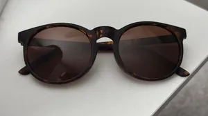 Sunglasses Brown thumbnail 1