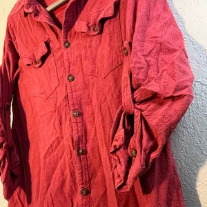 Over the Horizon Red Jean Jacket Button-Up Collared V Neck Pocketed SZ XL Top thumbnail 4