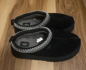Women’s Tazz UGG Platform Slippers 8 thumbnail 1