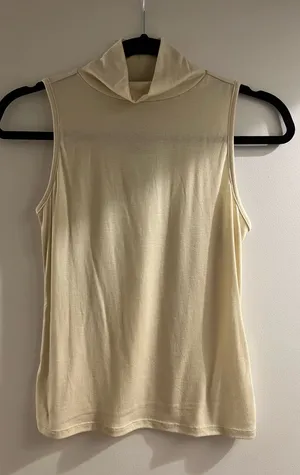 Universal Threads Mock Neck Sleeveless Top thumbnail 1