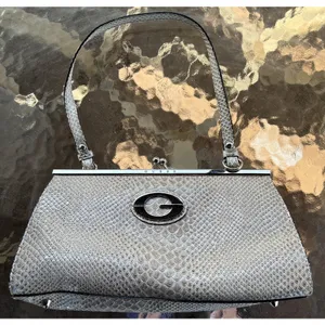 GUESS Vintage White Snakeskin Dainty Clutch Shoulder Bag Purse Silver Hardware thumbnail 1