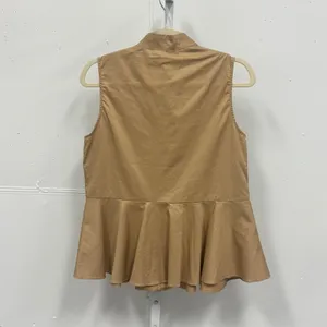 NWT Pomander Place Tan Cotton Peplum Mock Neck Sleeveless Button Down Top B1133 thumbnail 2