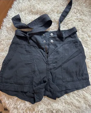 NWT Abercrombie & Fitch Black High-Waist Belted Utility Shorts sz small. thumbnail 1
