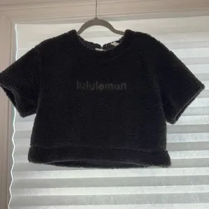 Lululemon Black Fleece Short Sleeve Top thumbnail 3