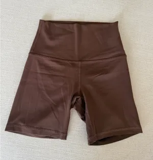 Lululemon Align Shorts 6" thumbnail 2