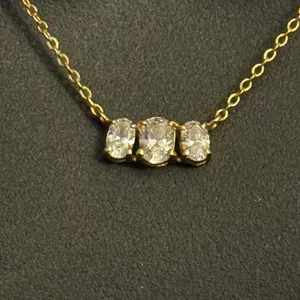 Vintage gold tone three stone necklace thumbnail 2