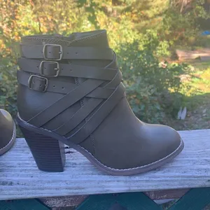 No Name Ankle Boots Sz 6.5 NWOT thumbnail 5