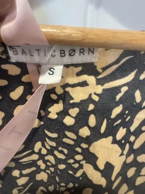 BALTIC BORN Morlana Maxi Dress | Black + Tan Print SIZE S thumbnail 4