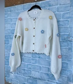 Luna ivy 3 D flowers details cardigan size medium thumbnail 3