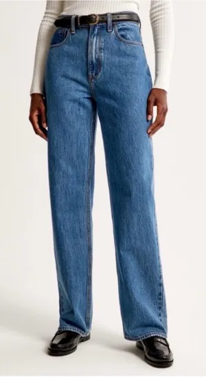 Abercrombie & Fitch The Loose High Rise 2 Regular light denim jeans curve love thumbnail 1