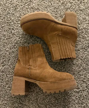 Oasis Society Boots Ankle thumbnail 1