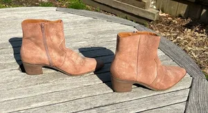 Lucky Brand Womens GODDIY Brown Suede Zipper Ankle Boots‎ Boots size 8.5 thumbnail 1
