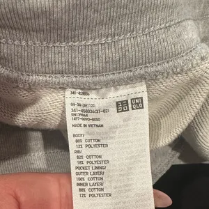 UNIQLO LIGHT GRAY SWEATPANTS JOGGERS PULLON PANTS M thumbnail 6