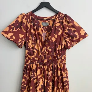 Anthropologie Somerset Maxi Dress in Copper Floral Print Size Small thumbnail 4