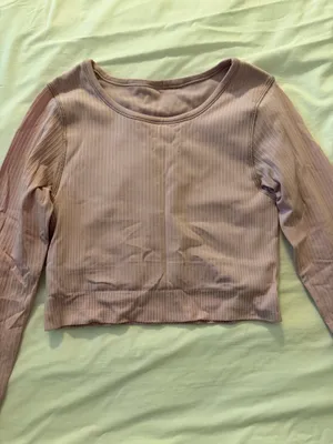 Lululemon Top Long Sleeve thumbnail 2