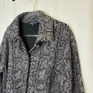 Jones New York Gray Snakeskin Wool Blend Button Front Coat Edgy Womens XL thumbnail 2