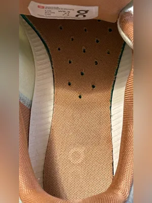 On Running Women's mint and terracotta tones Green Size 9.5 thumbnail 7