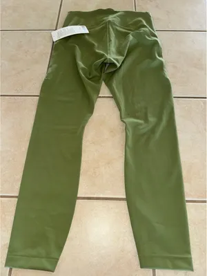Lululemon Instill High Rise 25” Green Foliage Size 8 NWT thumbnail 2