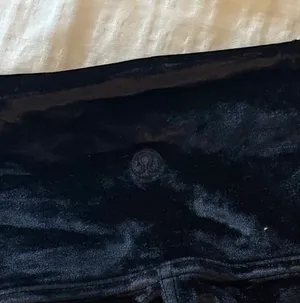 Black Velvet Lululemon Leggings thumbnail 4