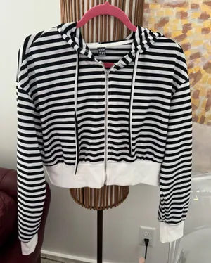 Shein Cropped Zip-Up Jacket thumbnail 1