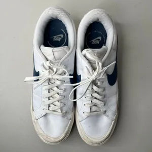 Nike Court Legacy Lift Sneakers Size 12 thumbnail 2