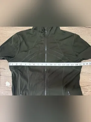 Quince Ultra-Form Slim Fit Jacket in green size large thumbnail 5