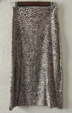 Brandy Melville Leopard Print Skirt thumbnail 1