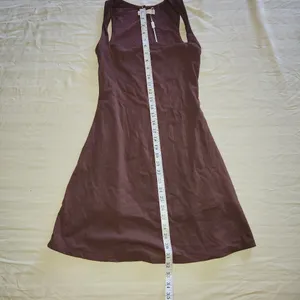 Qinsen Elegant Burgundy Sleeveless Dress. thumbnail 4