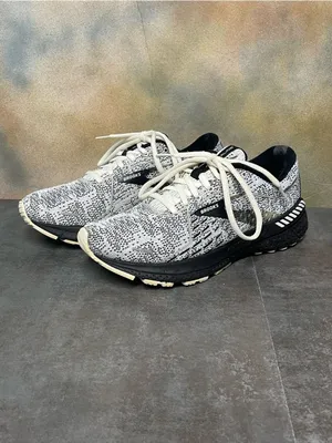 Brooks Adrenaline GTS 21 Women's White & Black Sneakers Size 8B thumbnail 3