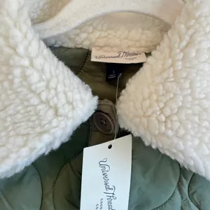 Universal Threads Olive Green Quilted Jacket Faux‎ Shearling Collar Small NWT thumbnail 3