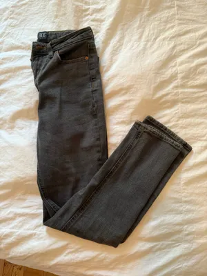 BDG Girlfriend High-Rise Jeans thumbnail 2