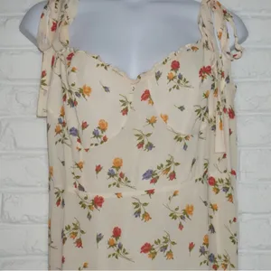 Reformation Nikita Dress Size: 18 Noemi Floral Print Ruffle Feminine thumbnail 4