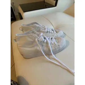 IOB Adidas Nizza Platform Women Size 10 White Canvas #FY2782 thumbnail 3