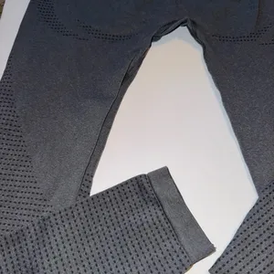 New Gymshark Women’s Vital Leggings Large Gray Seamless High Waisted Contour thumbnail 8