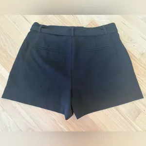 LOFT Women’s Black Dress Shorts thumbnail 7