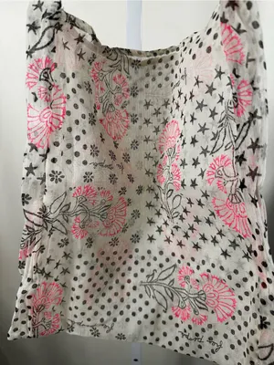 X367. Free people- Floral Print Cotton Shoulder Bag in Pink and Cream thumbnail 2