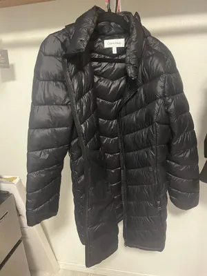 Calvin Klein black puffer jacket  thumbnail 1