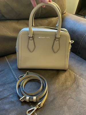 Michael Kors Crossbody thumbnail 1