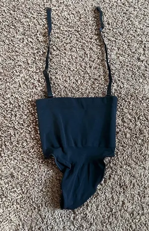 Skims‎ Bodysuit Shapewear High Waist Adjustable Strap Seamless Size Medium Black thumbnail 2