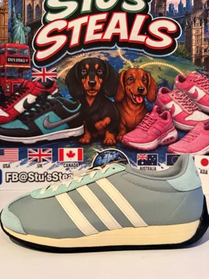 Women’s Adidas Runvista size 7.5w thumbnail 2