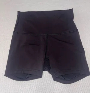 Black Lululemon Shorts Wunder Train thumbnail 1
