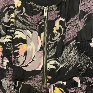 Urban Outfitters Kimchi Blue Navy Floral Sleeveless Mini Dress thumbnail 5