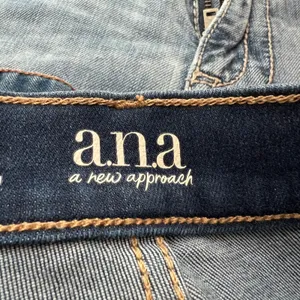 898 | a.n.a‎ High-Rise Distressed Raw Hem Jegging Blue Women 4P thumbnail 5