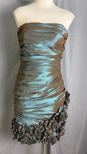 Dalia MacPhee Metallic Irridescent Ruched Strapless Dress 6 Sculpted‎ Ruffle Hem thumbnail 1