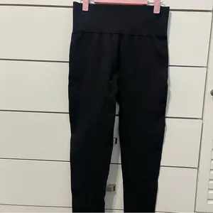 We Wore What Seamless Black Leggings thumbnail 3